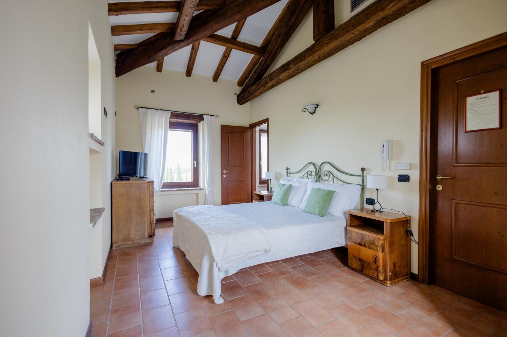 Agriturismo Antica Dimora Del Turco Sona Bagian luar foto