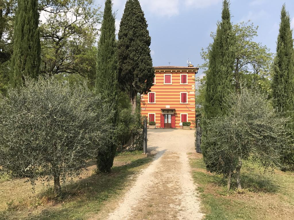 Agriturismo Antica Dimora Del Turco Sona Bagian luar foto